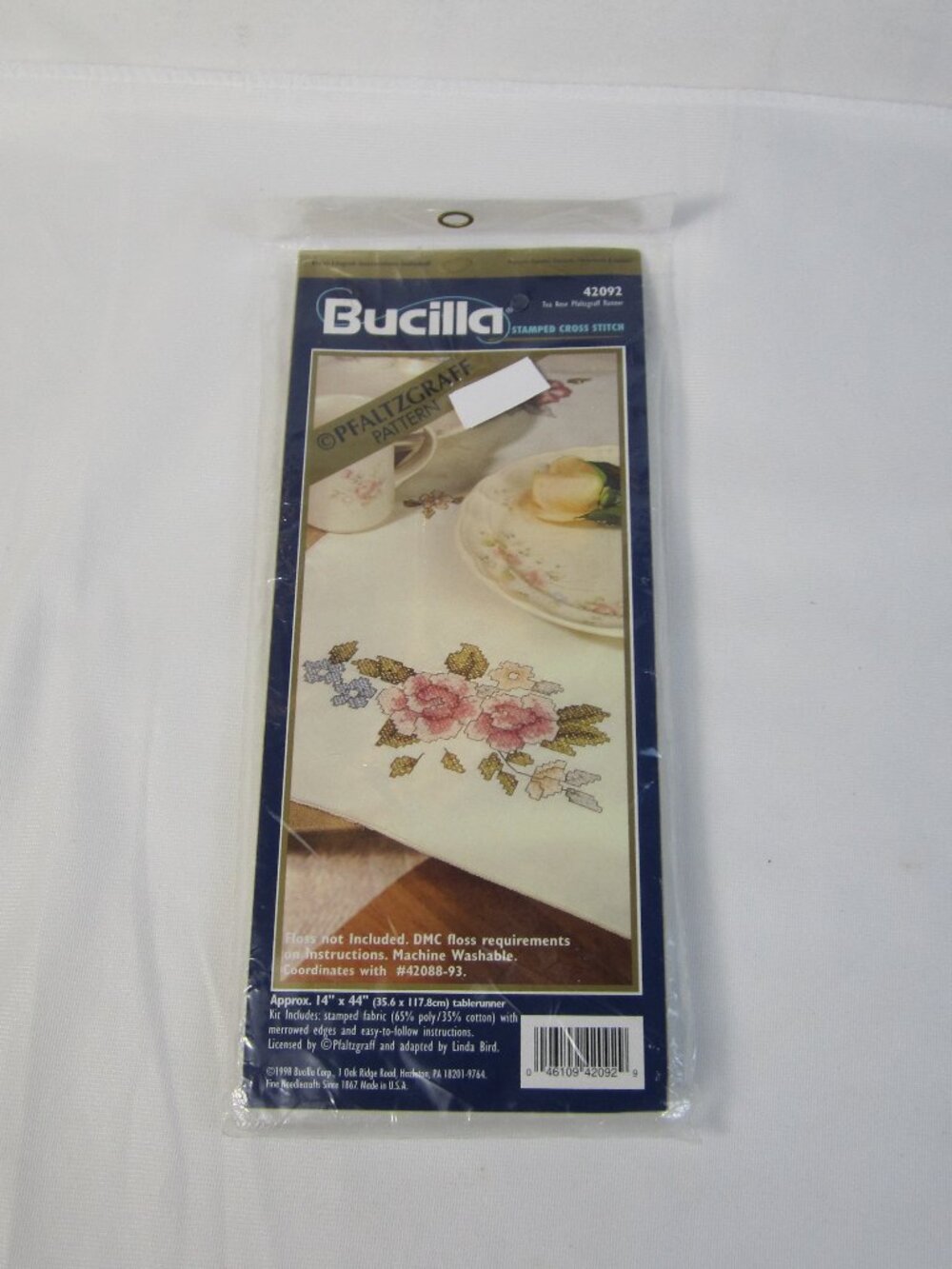 Bucilla PFALTZGRAFF Tea Rose Stamped Cross Stitch Runner 42092 - 14" x 44" - New
